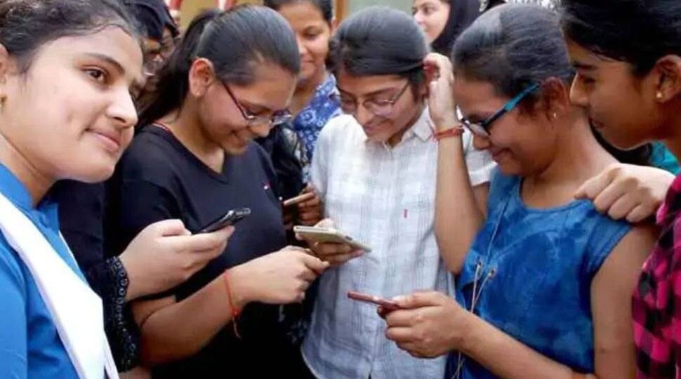 SC dismisses plea seeking  postponement of National Eligibility cum Entrance Test and Joint Entrance Examination