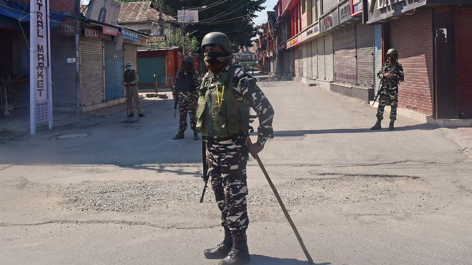 Centre orders immediate withdrawal of 10,000 CAPF troops from Jammu and Kashmir Centre orders immediate withdrawal of 10,000 CAPF troops from Jammu and Kashmir