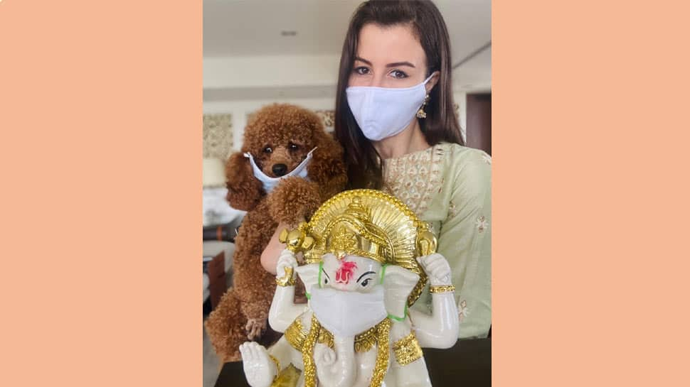 Ganesh Chaturthi 2020: Giorgia Andriani’s coronavirus COVID-19 themed festive celebration!