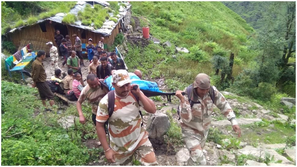 ITBP troops rescue woman from remote village of Uttarakhand&#039;s Pithoragarh, carry her on stretcher for 15 hrs