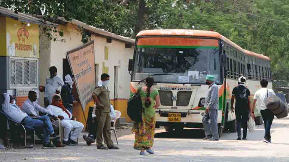 Man found hanging at bus stop in south Mumbai&#039;s Nagpada area