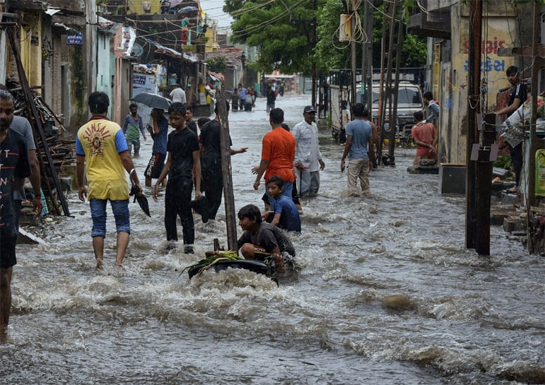 Heavy rainfall in Gujarat kills 9, NDRF rescues 30 people