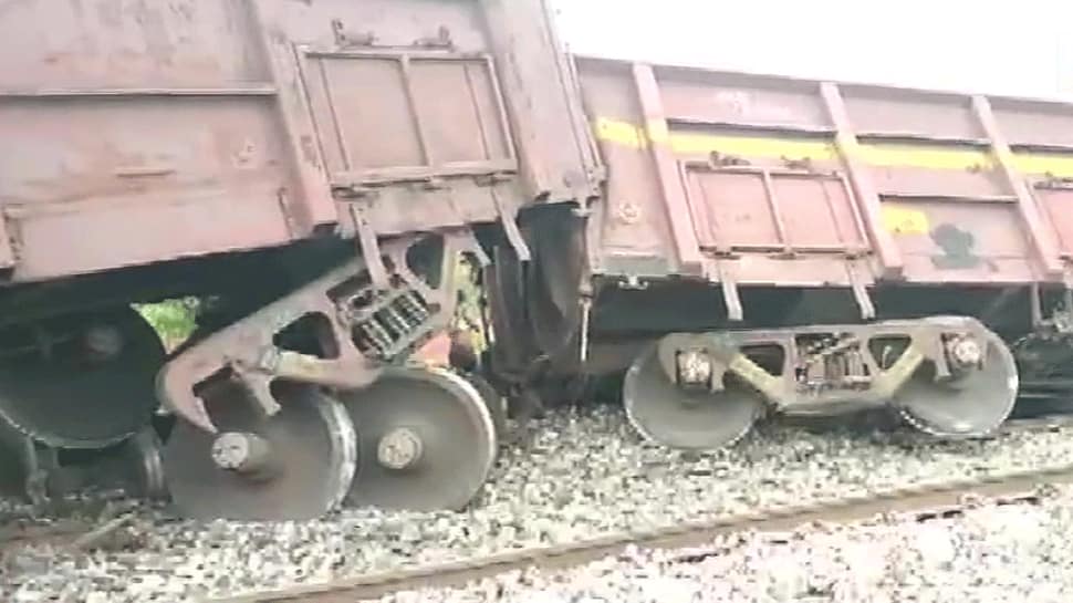 4 coaches of goods train derail on Agra-Delhi route in Mathura