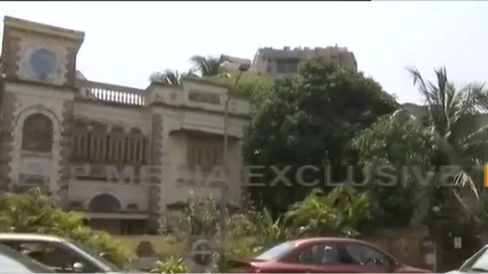 CBI, AIIMS forensic team arrive at Sushant Singh Rajput&#039;s Bandra residence; to recreate crime scene 