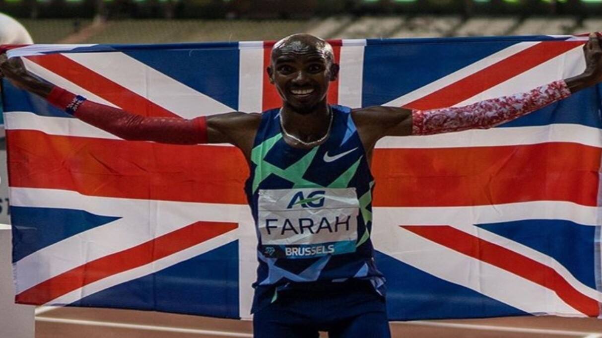 Mo Farah marks return to track in style by breaking one-hour record at Brussels Diamond League