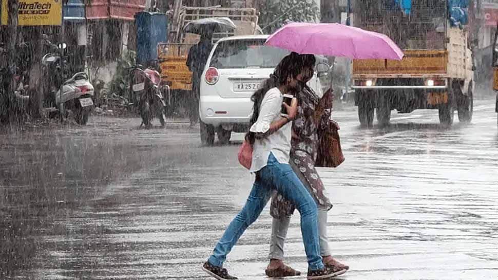 Heavy rains batter parts of Kerala, IMD sounds orange alert for two districts