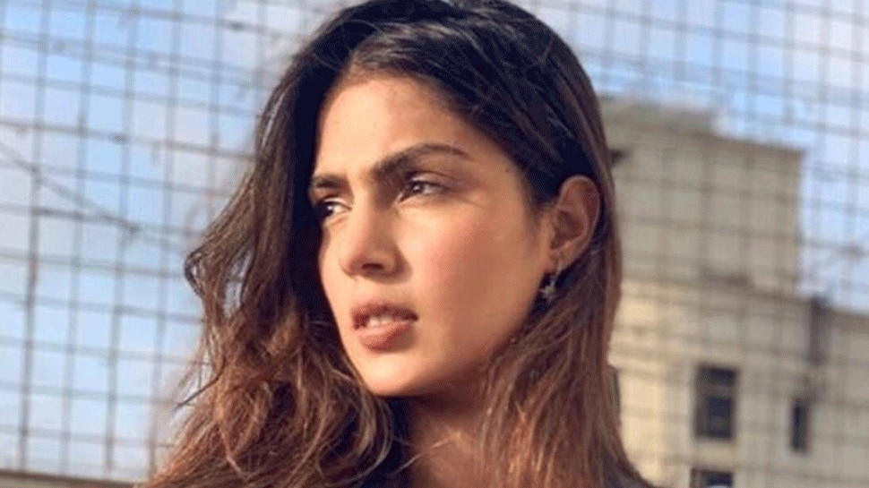 After spending night at NCB lockup, Rhea Chakraborty shifted to Byculla Jail After spending night at NCB lockup, Rhea Chakraborty shifted to Byculla Jail