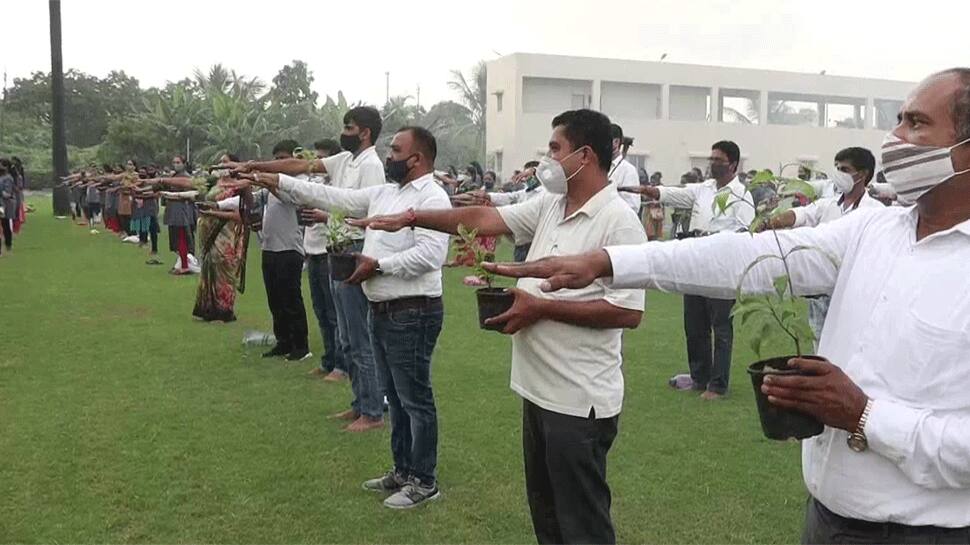 70,000 saplings to be planted in Gujarat&#039;s Surat to mark PM Narendra Modi&#039;s 70th birthday