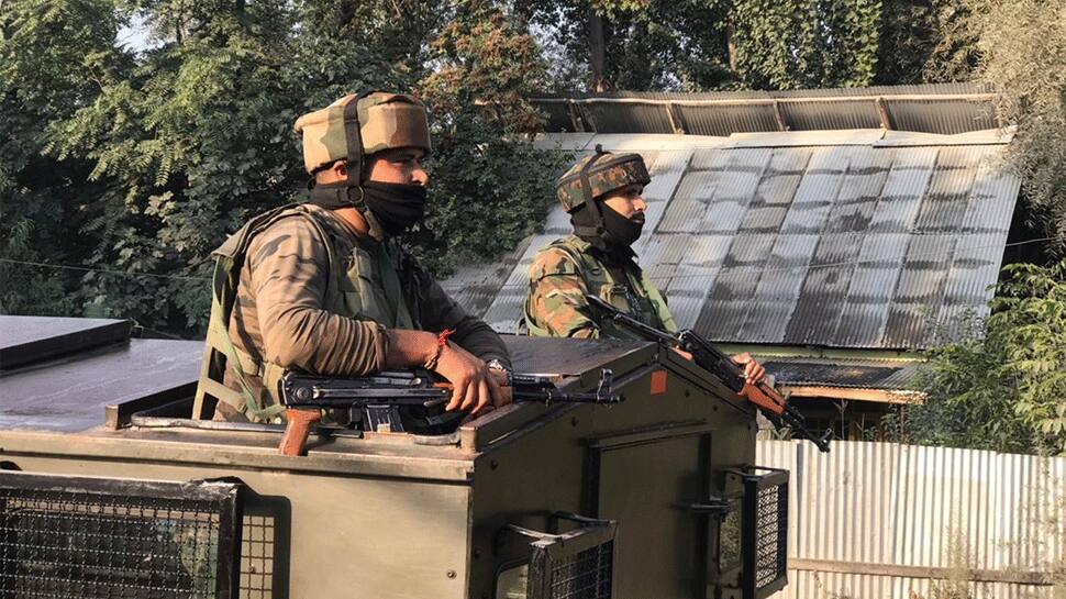 2 Al-Badr terrorists arrested near Ladhoo Crossing in Jammu and Kashmir&#039;s Pulwama; Rs 6 lakh, incriminating materials seized