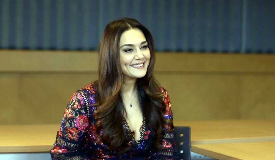 Preity Zinta Undergoes Third Coronavirus Test Result Is Negative People News Zee News