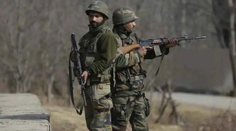 Infiltration bid foiled in Jammu and Kashmir&#039;s Bandipora, arms and ammunitions recovered