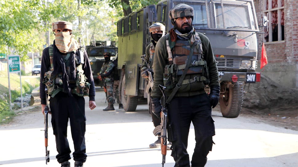 3 Lashkar-e-Toiba terrorists arrested in Jammu and Kashmir&#039;s Rajouri; pistols, grenades dropped by Pakistani drones seized