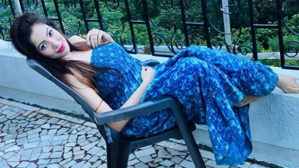 Munmun Dutta aka Babita Ji of &#039;Taarak Mehta Ka Ooltah Chashmah&#039; sets Instagram on fire with her breathtaking looks, see pics