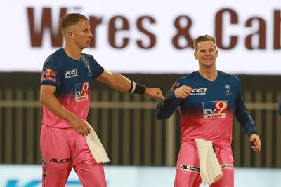 Rajasthan Royals complete a 16-run victory even after Dhoni's three consecutive sixes