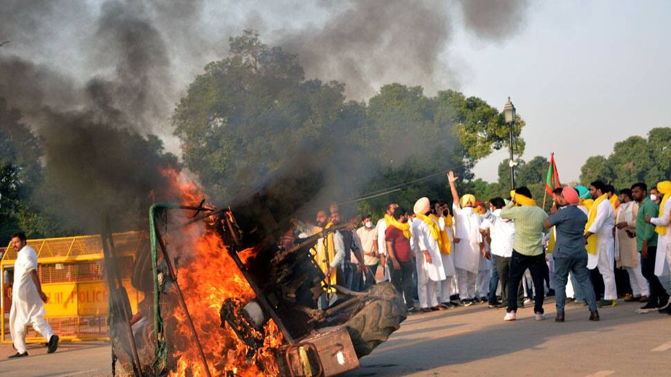 Tractor set on fire at Delhi&#039;s India Gate during protest against farm bills: This is how the entire incident was planned