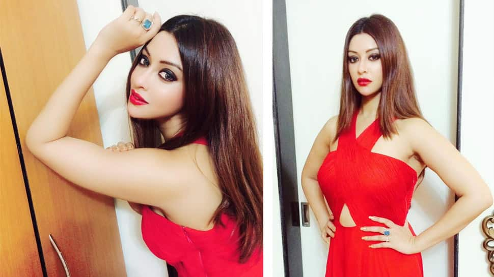 Payal Ghosh shares &#039;MeToo&#039; screenshots of 2018 deleted tweets recalling her meeting with &#039;famous director&#039;