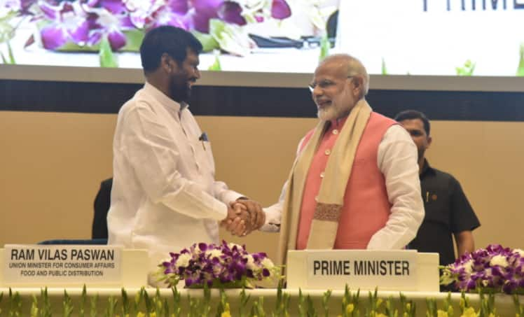 I have lost a friend, valued colleague, says PM Narendra Modi on Ram Vilas Paswan&#039;s death 