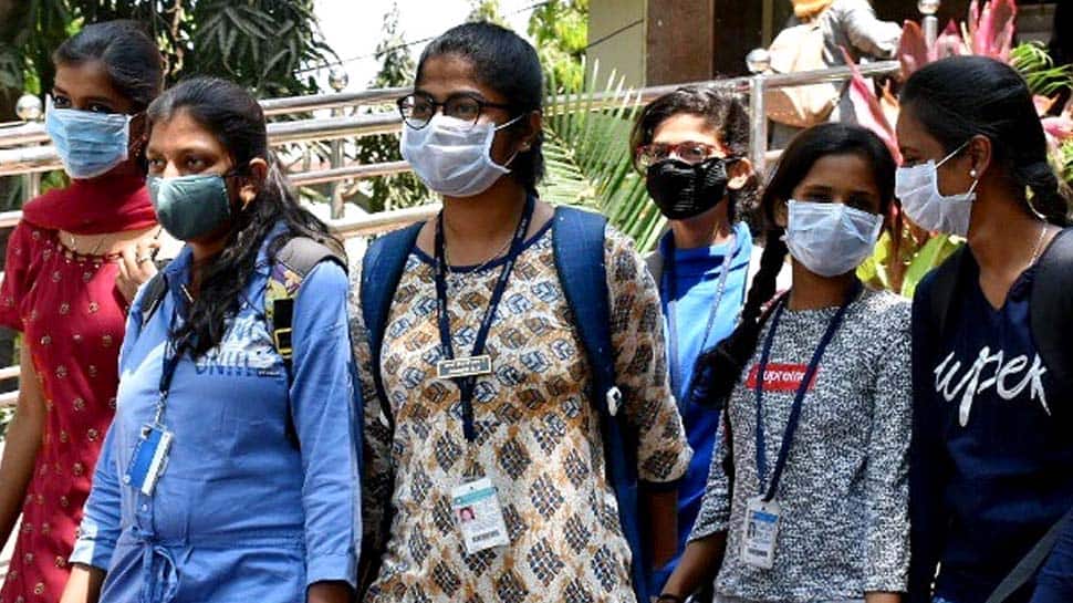 DU likely to announce first cut-off Saturday; applicants asked not to visit colleges