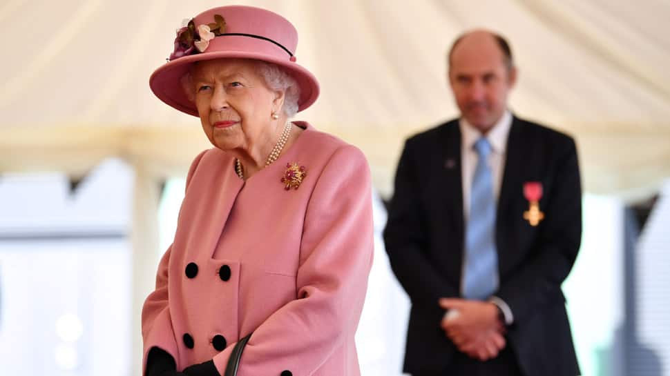 UK&#039;s Queen Elizabeth, 94, makes first outing in seven months to visit secret defence laboratory