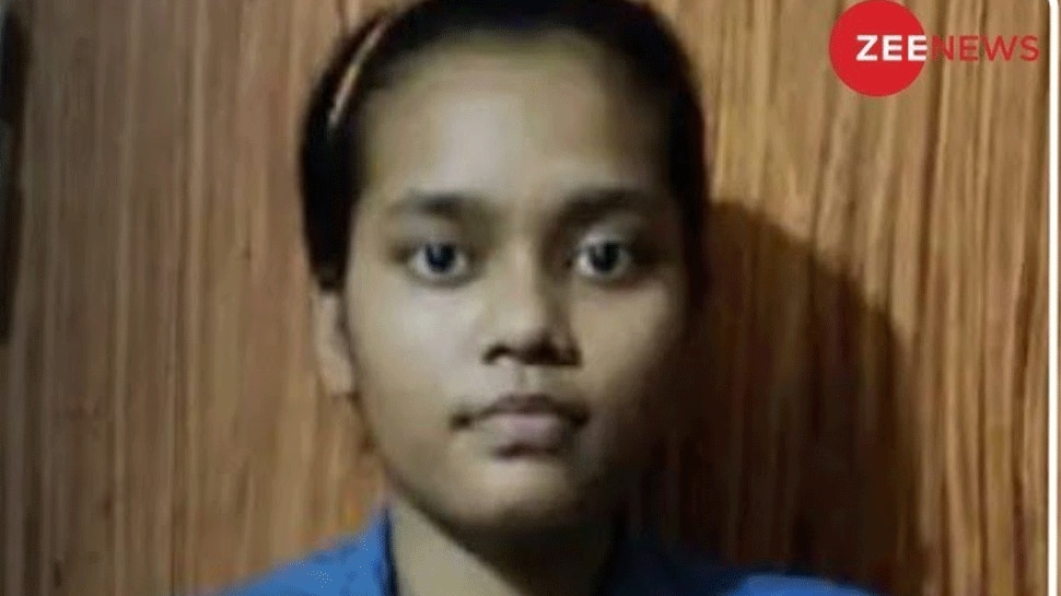 Indian Air Force congratulates Akanksha Singh for securing AIR 2 in NEET exam