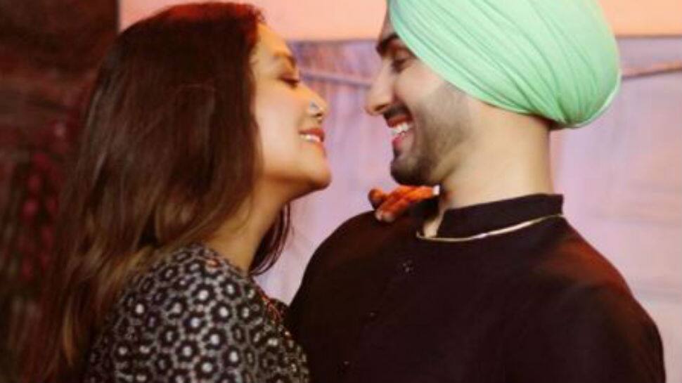 Amid wedding rumours, Neha Kakkar, Rohanpreet Singh&#039;s loved-up pics take over the internet