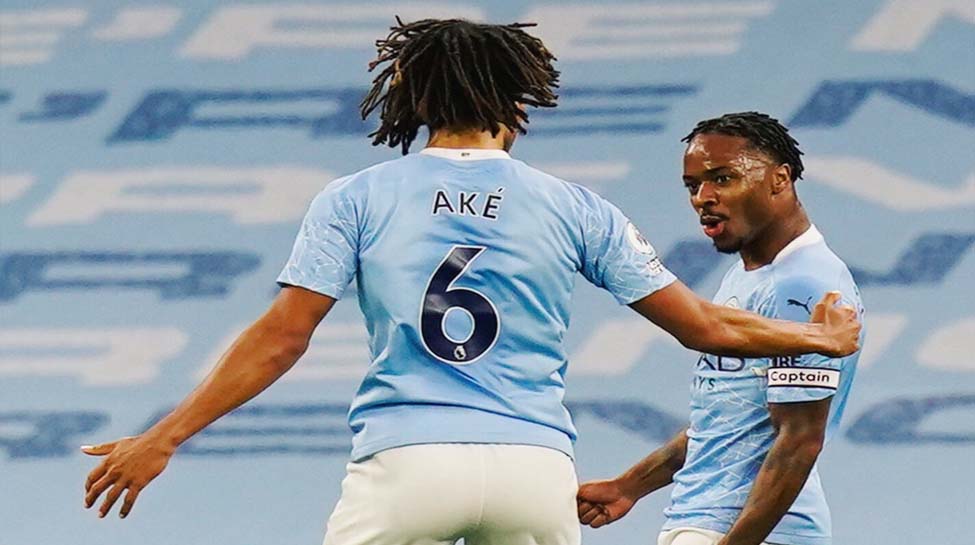 Premier League: Raheem Sterling&#039;s strike sinks Arsenal as Manchester City keep it tight