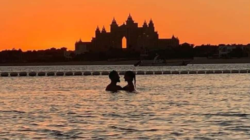 Anushka Sharma and Virat Kohli&#039;s loved-up moment captured in a magical pic