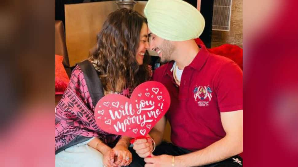 Ahead of wedding, Neha Kakkar shares pics of how Rohanpreet Singh proposed to her