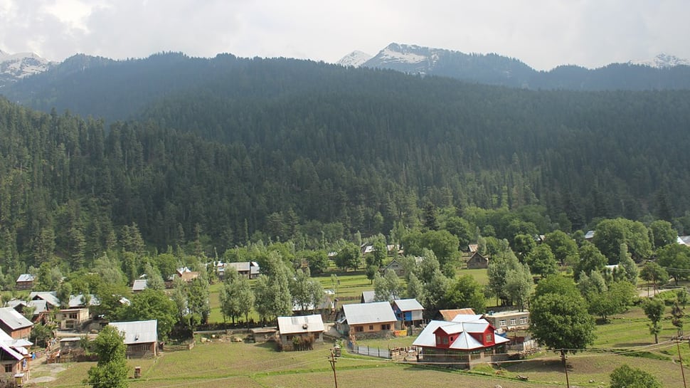 Kashmiri Pandits welcome Centre&#039;s decision allowing everyone to buy land in Jammu and Kashmir