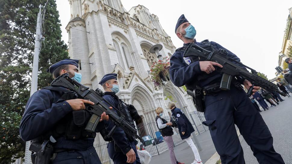 France man shouts &#039;Allahu Akbar&#039;, kills three in Nice; world leaders condemn deadly attacks