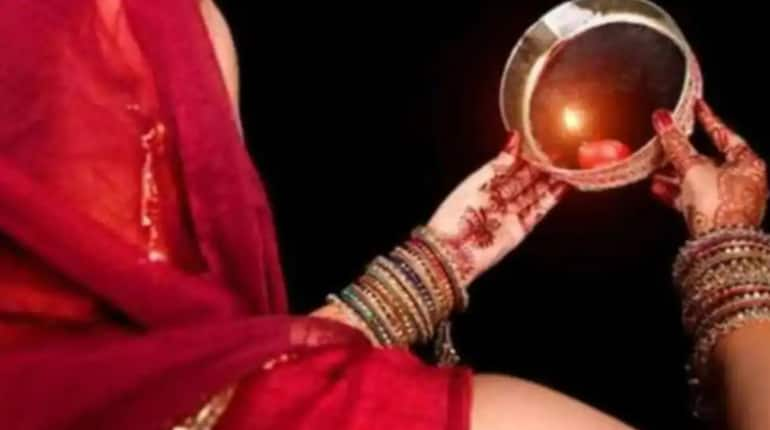 Karwa Chauth 2020: Check Chandrodaya time for Moon-sighting