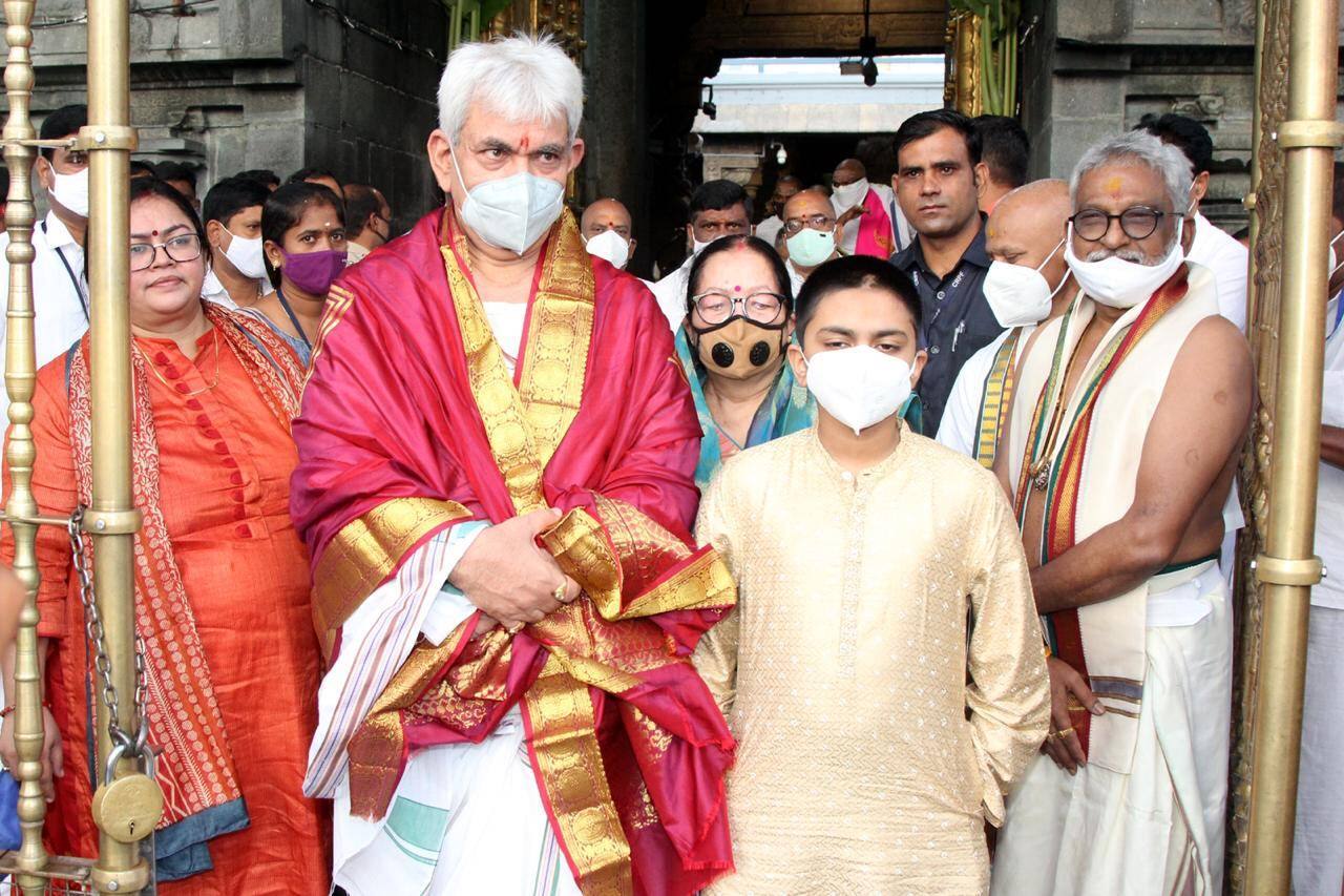 J&K L-G Manoj Sinha visits Tirumala 