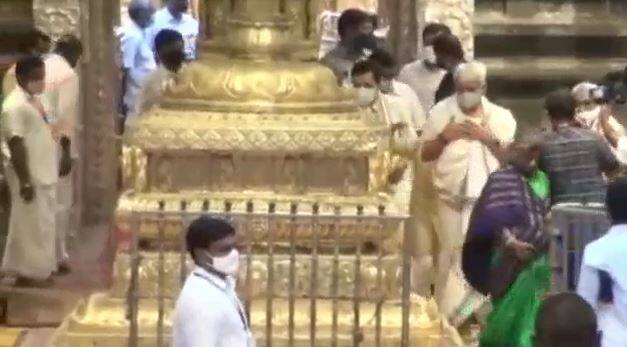 J&K L-G Manoj Sinha visits Tirumala 