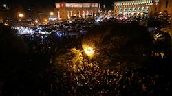 Armenia, Azerbaijan and Russia sign deal to 'end conflict' in Nagorno-Karabakh