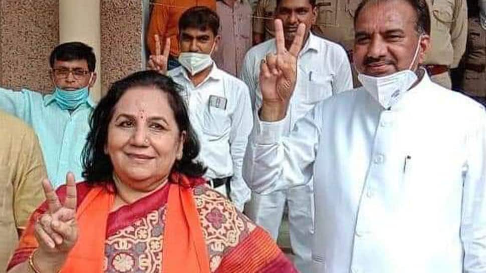 UP bypoll: Chetan Chauhan's wife Sangeeta Chauhan of BJP wins from Nauwagan Sadat UP bypoll: Chetan Chauhan's wife Sangeeta Chauhan of BJP wins from Nauwagan Sadat