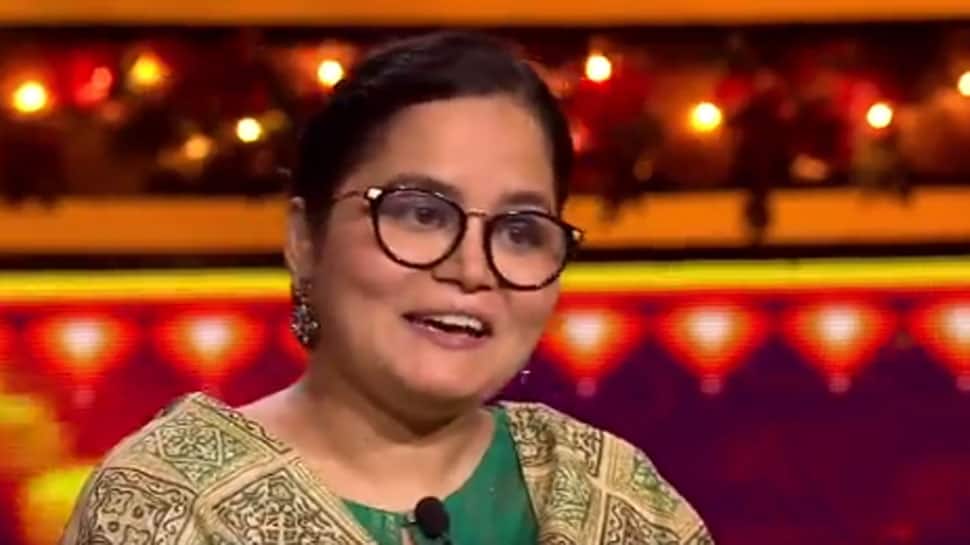 Kbc 12 Nazia Nasim Becomes First Crorepati This Season Will Win Rs 7 Crore Jackpot Television News Zee News Hello sir when did kbc season 11 will star & what is the procedure for registration my mobile number 6205078180. will win rs 7 crore jackpot
