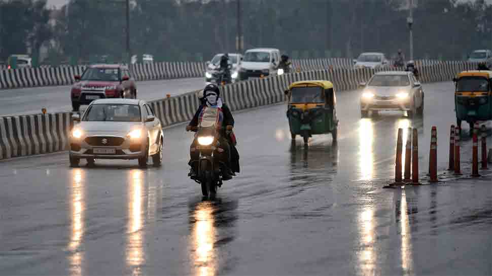 Heavy rain, thunderstorm hit Delhi, bring respite from choking pollution; AQI at 435