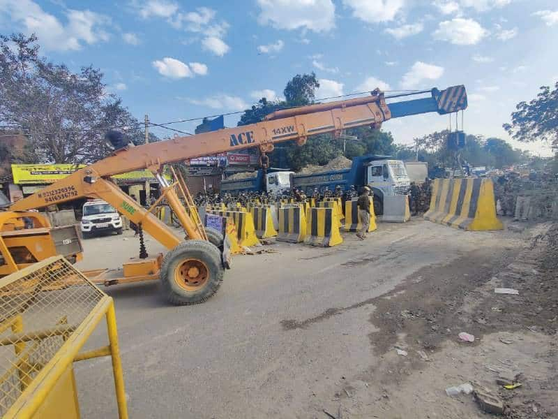 Farmers protest agri laws