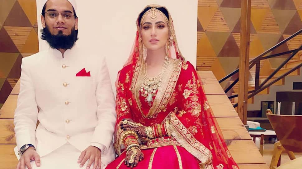 Sana Khan&#039;s husband Anas Sayied shares romantic note for her with wedding pic: Thank you for being in my life 