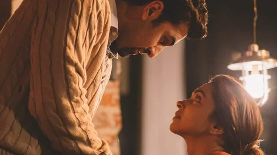 As Tamasha clocks 5 years, Deepika Padukone dons the role of Tara again 