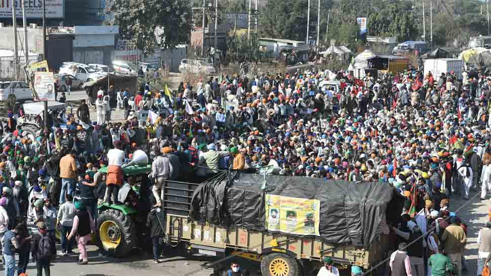 Dilli Chalo protest: Farmers reject Amit Shah&#039;s offer for talk, refuse to go to Burari protest site