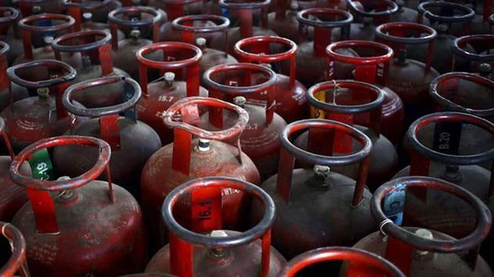 LPG cylinder prices December 1, 2020 announced: Check out how much you need to pay for a cylinder in various metro cities