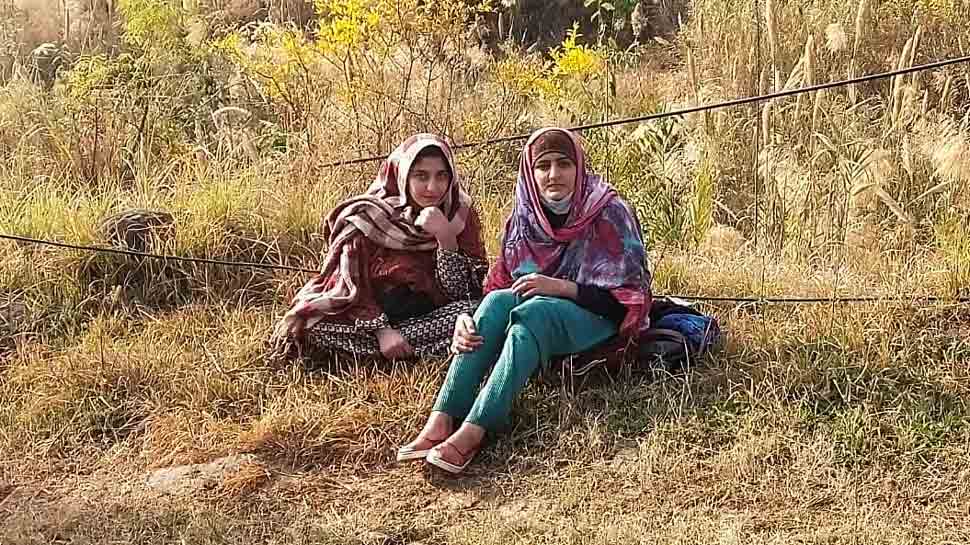 Minor sisters from Pakistan repatriated via LoC crossing point in Jammu and Kashmir&#039;s Poonch