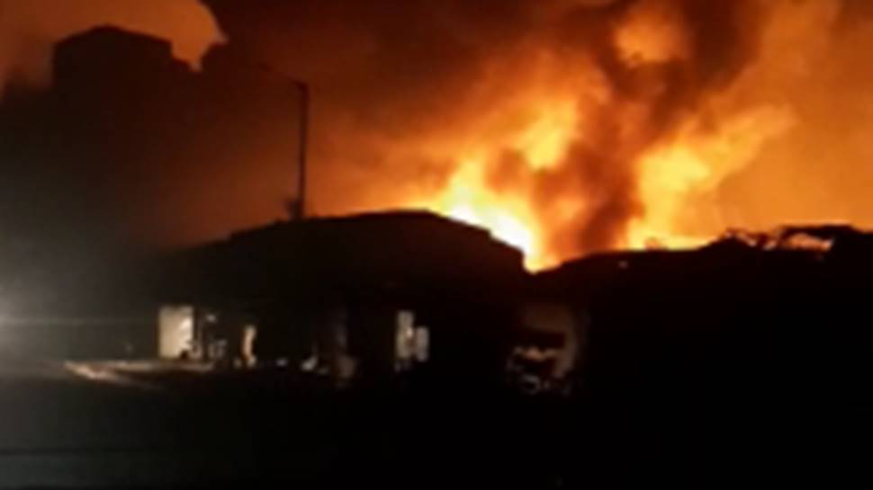 Fire breaks out at chemical factory in Ahmedabad&#039;s Vatva, 40 fire tenders at spot