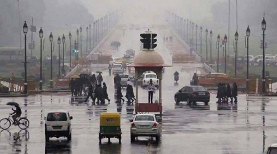 Parts of DelhiNCR receive light rain; IMD says 'cloudy sky with light