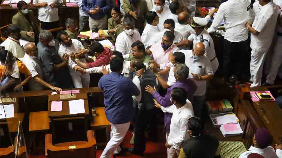 Massive chaos inside Karnataka Legislative Council, Deputy Chairman forcibly evicted from seat by Congress leaders