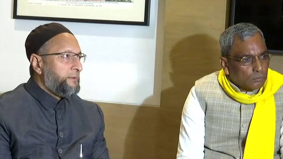 AIMIM supremo Asaduddin Owaisi meets SBSP chief Om Prakash Rajbhar, triggers speculation about alliance for UP assembly polls