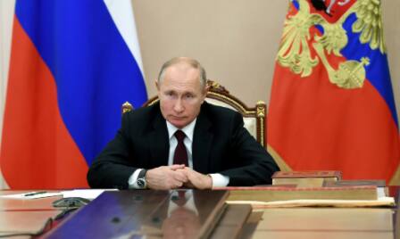 Sputnik V: President Vladimir Putin says he will receive COVID-19 vaccine when he can