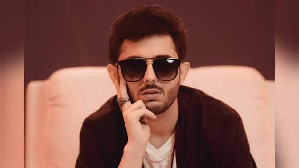 YouTuber CarryMinati to make Bollywood debut with Amitabh Bachchan and Ajay Devgn-starrer &#039;MayDay&#039;