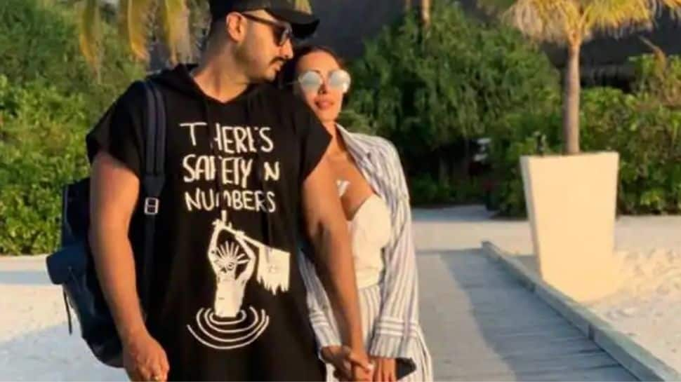 Malaika Arora, Arjun Kapoor flock to Goa to ring in New Year, see pics  